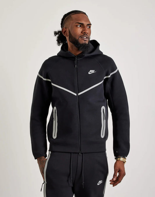 Reflective Black Nike Tech Full Set