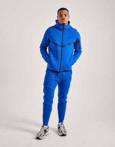 Blue Nike Tech Full Set